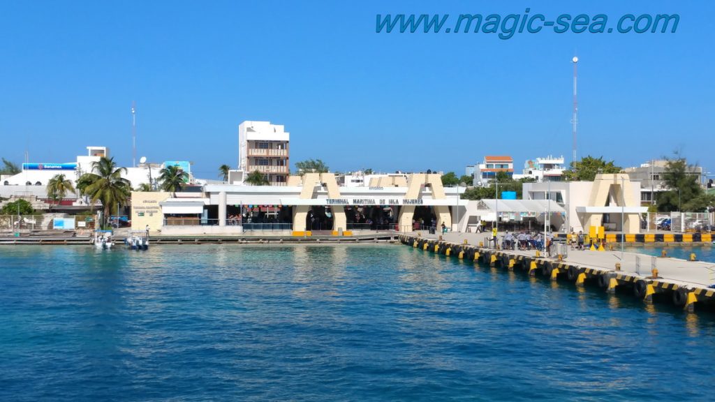 shuttle Isla Mujeres port