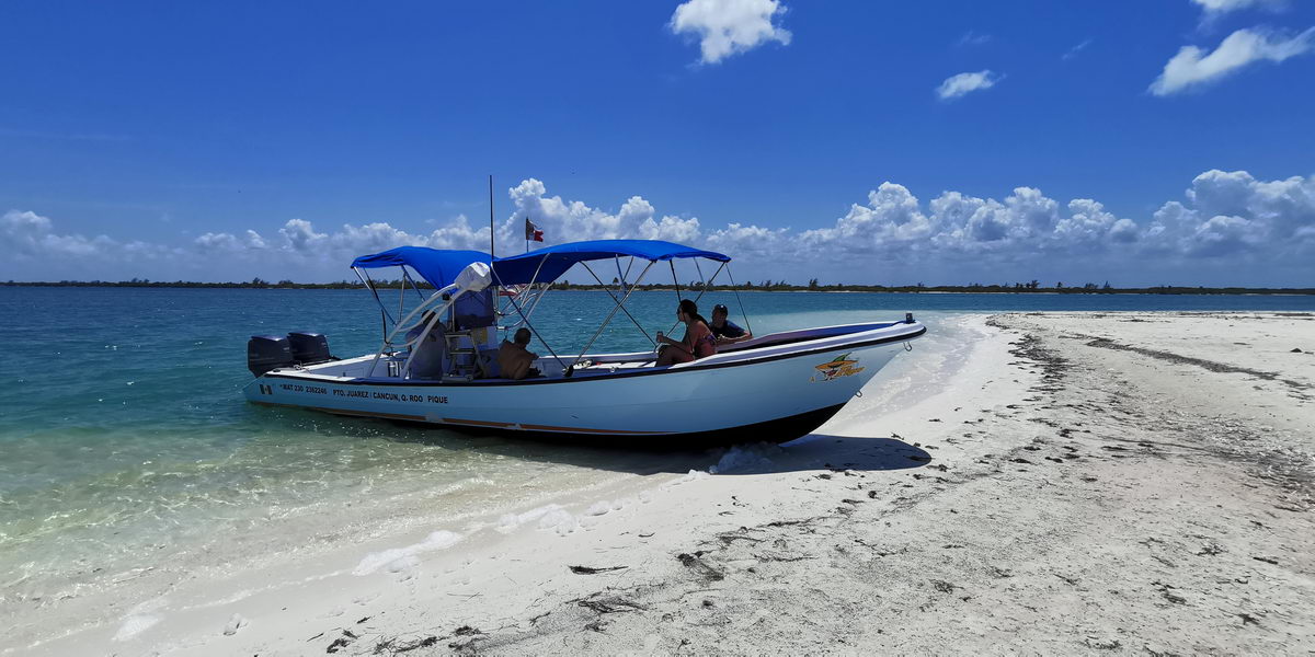 boat tour