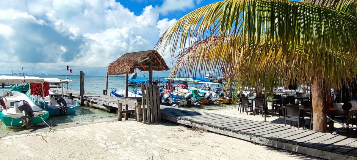 Restaurante Mocambo Isla Mujeres Pier