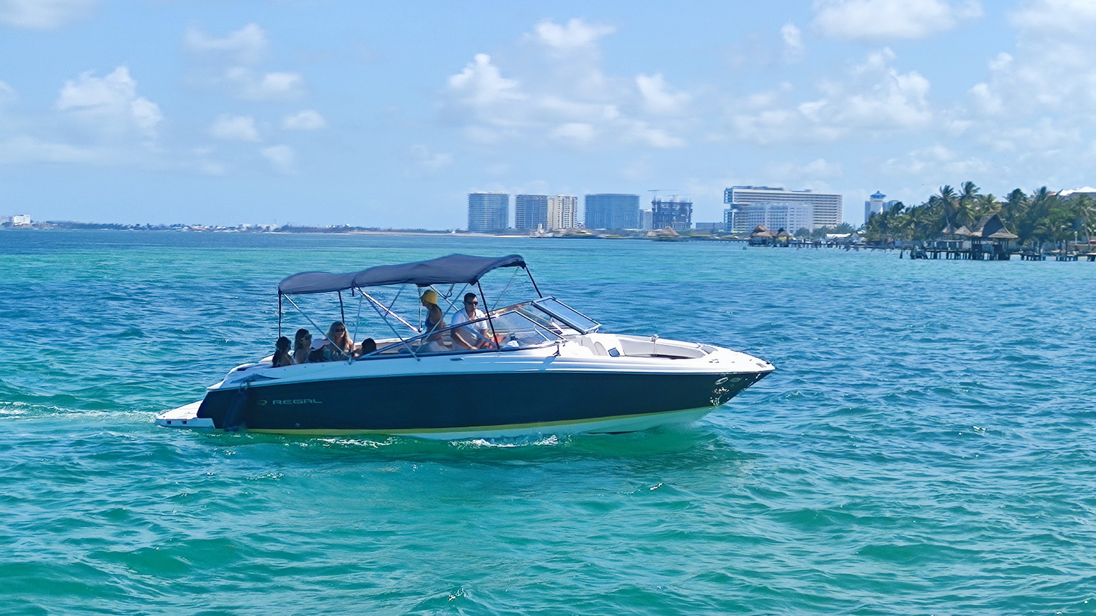 Renta bowrider boat